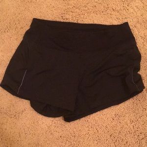 Black lulu shorts